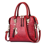 Luxury Crocodile Pattern Handbag for Women | Winter New PU Leather Tassel Shoulder Bag (Brands Design Handle Bag, Lady Purse)